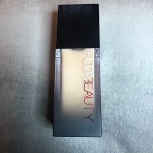 Huda Beauty #fauxfilter Foundation
